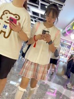 1245【KFC】制服JK学生妹逛街。白色过膝袜白色内内前后CD可爱系