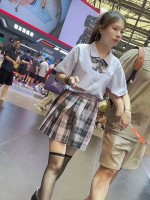 1283【KFC】JK制服学生妹和男友逛街·过膝黑丝可爱白内前后CD超清