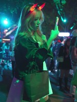 1086(BC-AA-605)金发小姐姐白裙长靴拍照..无痕浅黄内开灯拍摄