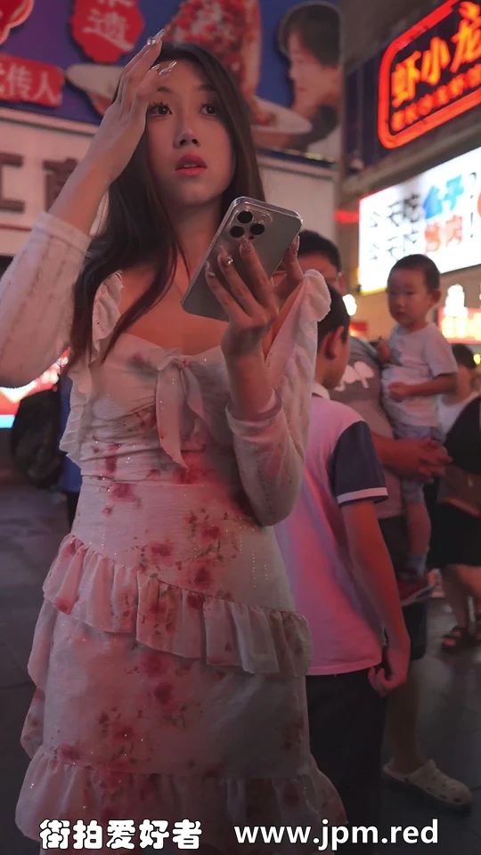 1256(BC无内11)⭐长腿175美女..来姨妈居然无内逛街..骚气13强反差