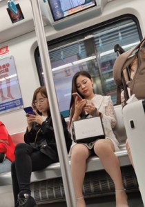 4K无水印性感美腿视频[596MB]