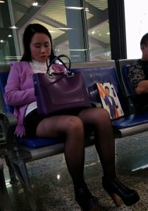 紫色外套黑丝黑色裸靴[826M]