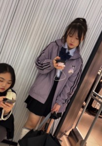 【TIMCOB】⭐精品CD⭐制服JK小姐姐逛街！干净白内小翅膀可爱![1.62G]