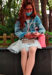 两个肉丝袜绑带高跟[1.11G]