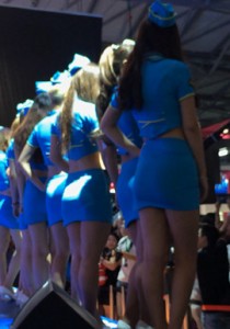 【内O3】展会上的蓝色翘臀美眉们[2.2G]