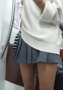 4K无水印性感美腿视频[323MB]