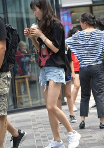 肉丝袜热裤青春妹子，这丝袜太薄太美34张