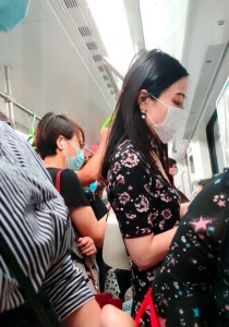 肉丝袜美女的个性高跟[2.2G]