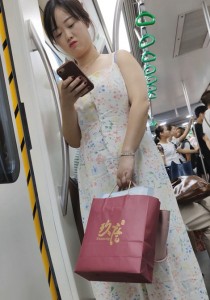 4K无水印性感美腿视频[203MB]