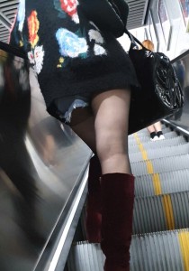 4K无水印性感美腿视频[428MB]