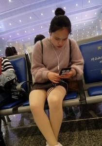 格子深灰色短裙肉丝白色运动鞋[758M]