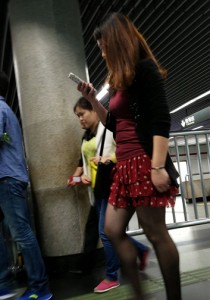 碎花红色短裙黑丝黄高[534M]