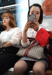 4K无水印性感美腿视频[186MB]