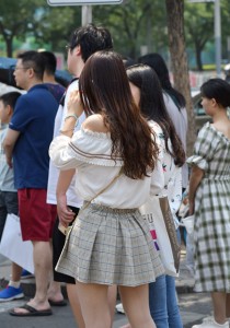 短裙肉丝袜高跟姑娘的好身材原图57张收藏