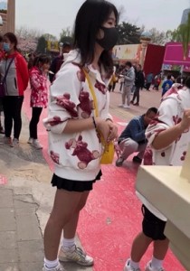 【TIMCOB】⭐CD原创⭐逛公园的学生妹！肉色丝袜！蕾丝边NN[429M]