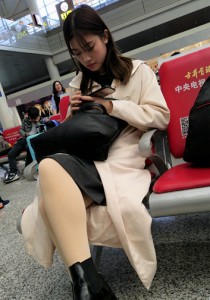 米色风衣肉丝裸靴[608M]