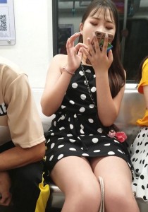 4K无水印性感美腿视频[222MB]