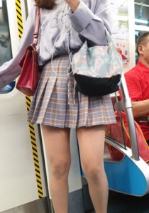 4K无水印性感美腿视频[199MB]