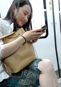 4K无水印性感美腿视频[697MB]