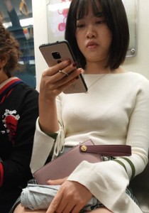 4K无水印性感美腿视频[426MB]