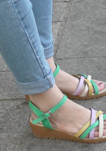 且听风吟4K丝足-超级诱惑的粉红美趾[1.12G]