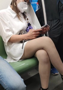 个性凉高肉丝袜少妇[2.72G]