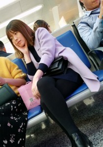 紫色毛衣黑丝黑色裸靴[962M]