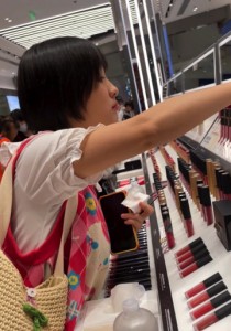 【TIMCOB】⭐精品系列⭐短发小姐姐可爱风！对着镜子摆poss！[1.82G]