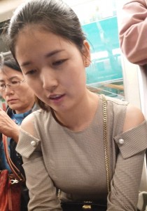 4K无水印性感美腿视频[208MB]