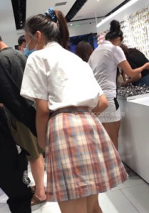 【TIMCOB】⭐CD原创⭐三部大学生JK小姐姐！翘起PG等着被拍[614M]