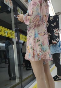 花裙肉丝袜高跟美女[1.97G]