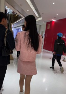 【TIMCOB】⭐精品CD⭐身材极品的肉丝袜小姐姐！女神也扣鼻屎[698M]