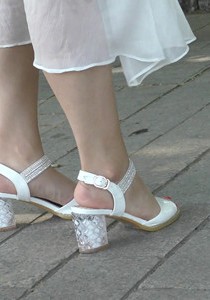 且听风吟4K丝足-白高粉甲让人爱怜[1.30G]