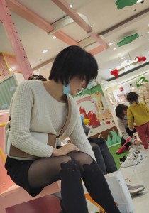 201高挑身材短发美女宝妈猫咪印花丝袜高跟长腿视频4分28秒