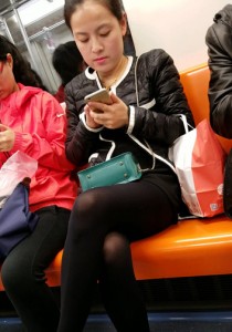 黑色滑雪衫黑丝紫高2[1.02G]