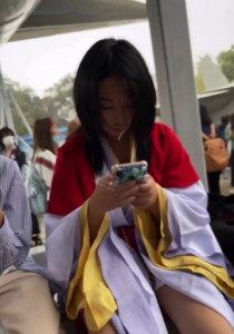 【TIMCOB】⭐精品系列⭐coser玩嗨了！丝袜脚破洞！贴着脚拍！[1.48G]