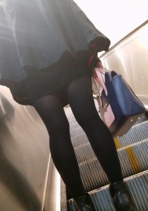 黑裙黑丝黑高[1.34G]