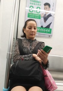 4K无水印性感美腿视频[228MB]