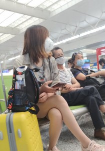 肉丝袜短裤运动鞋[2.33G]