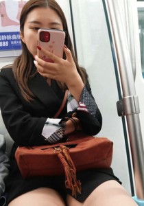 4K无水印性感美腿视频[318MB]