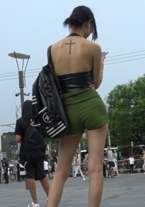 【若只是初见】阴雨蒙蒙中两个极品美腿美女[5.48G]