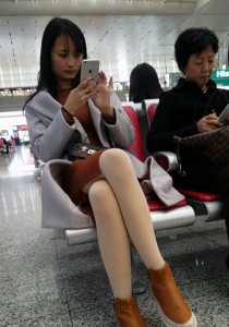 灰色M大衣褐色连衣裙肉丝褐色裸靴[921M]