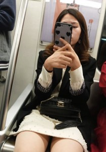 4K无水印性感美腿视频[331MB]