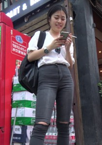 【若只是初见】喧扰的街头安静的你[1.57G]