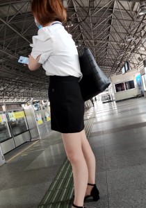 地铁站黑短裙黑高跟OL[1.79G]