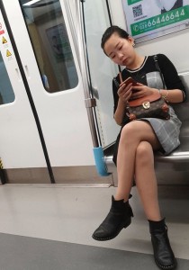 4K无水印性感美腿视频[417MB]