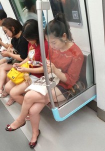 4K无水印性感美腿视频[204MB]