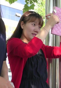 且听风吟4K丝足-黑色坡高显得脚丫更加白皙[1.84G]