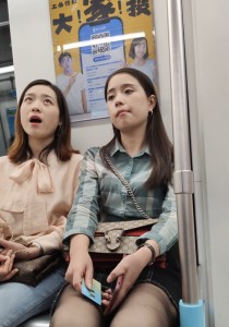 4K无水印性感美腿视频[336MB]