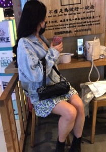 【TIMCOB】⭐CD原创⭐刚下班小姐姐！和闺蜜吃饭！顺手都拍了[434M]